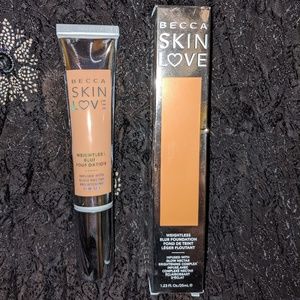 Becca Skin Love Blur Foundation Noisetta